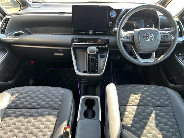 ヴォクシー ハイブリッドＳ－Ｚ（4枚目）