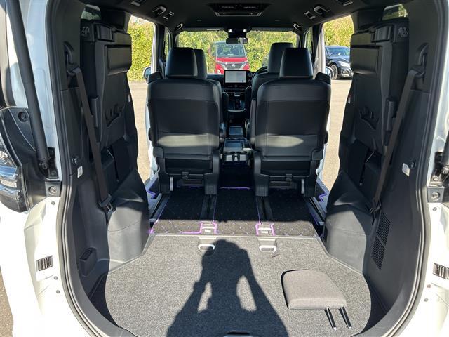 ヴォクシー ハイブリッドＳ－Ｚ（28枚目）