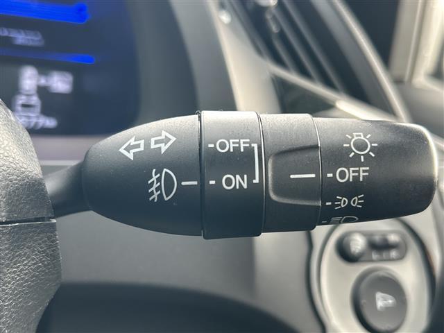 CR-Z β ワンオーナー 純正SDナビ CD/DVD/ワンセグ バックカメラ クルーズコントロール HIDヘッドライト アイドリングストップ 純正フロアマット 横滑り防止装置 盗難防止装置 取扱説明書(27枚目)