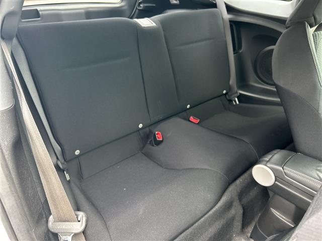 CR-Z β ワンオーナー 純正SDナビ CD/DVD/ワンセグ バックカメラ クルーズコントロール HIDヘッドライト アイドリングストップ 純正フロアマット 横滑り防止装置 盗難防止装置 取扱説明書(40枚目)