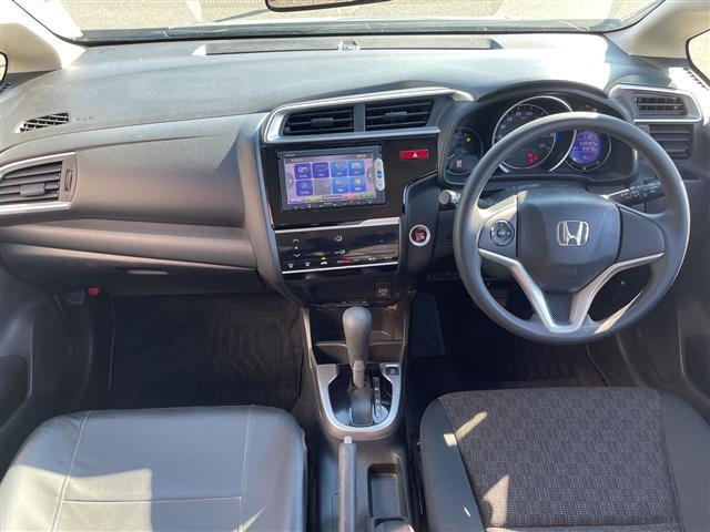 フィット １３Ｇ・Ｌパッケージ　ワンオーナー　純正ナビ　Ｂｌｕｅｔｏｏｔｈ　ワンセグＴＶ　ＣＤ　ＤＶＤ　バックカメラ　アイドリングストップ　プッシュスタート　スマートキー　スぺアキー×１　純正フロアマット　ＥＴＣ　取扱説明書（42枚目）