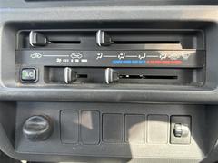 �¿��������ݾ��դ����ʢ���ʬ�ݾڡ��񻺼֤�Ǽ�ָ壳���͢���֤�Ǽ�ָ壱������ݾڴ��֤Ȥʤ�ޤ��ˡ�����¾Ĺ���ݾڡ�ͭ���ˤ⤴�Ѱդ��Ƥ���ޤ�����Ĺ���ݾڤ����ӤǤ����ξ�ˤϾ�郎�������ޤ��� 6