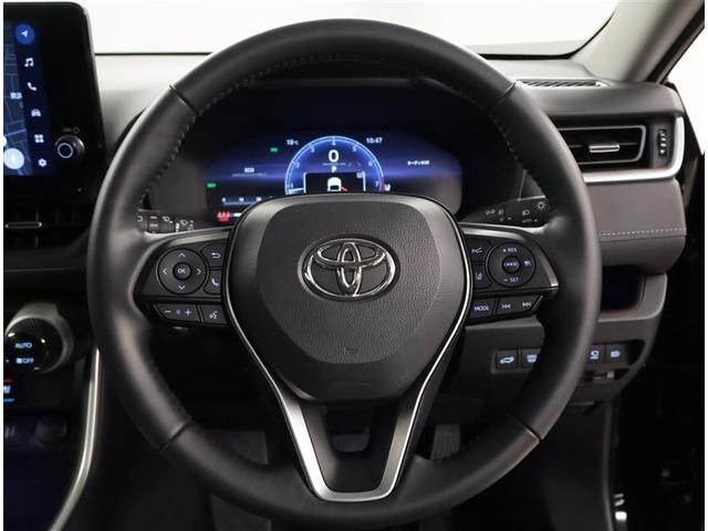 RAV4 G Zパッケージ インテリジェントクリアランスソナー パノラマルーフ 整備記録簿 AWD LEDライト アルミホイル オートクルーズ 横滑り防止装置 バックガイドモニター 盗難防止装置 デュアルエアバッグ メモリナビ(6枚目)