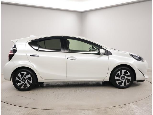 アクア Ｓスタイルブラック　記録簿あり　バックモニタ－　地デジフルセグ　ナビＴＶ　イモビライザー　ＬＥＤライト　スマートキープッシュスタート　ＥＴＣ付き　Ｗエアバッグ　キーフリ　メモリーナビゲーション　横滑り防止装置付き　ＡＢＳ（4枚目）