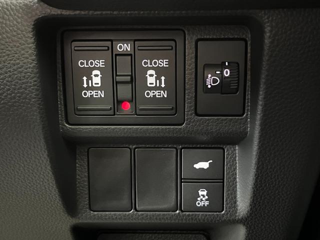 ステップワゴン スパーダ　登録済未使用車　ホンダセンシング　両側パワースライドドア　バックカメラ　電動パーキング　オットマン　アルミホイール　パワーテールゲート　ＬＥＤヘッドライト（34枚目）