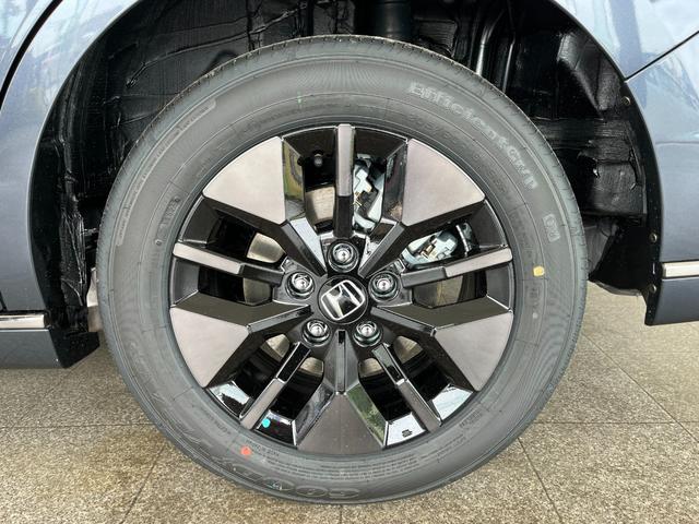 ステップワゴン スパーダ　登録済未使用車　ホンダセンシング　両側パワースライドドア　バックカメラ　電動パーキング　オットマン　アルミホイール　パワーテールゲート　ＬＥＤヘッドライト（58枚目）