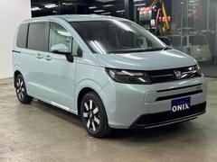 ��Ź�ϥʥ�С���Ͽ���줿�����ǡ��ޤ�ï���äƤ��ʤ��ԥ��ԥ��μ֤���·���Ƥ���ޤ��� 4