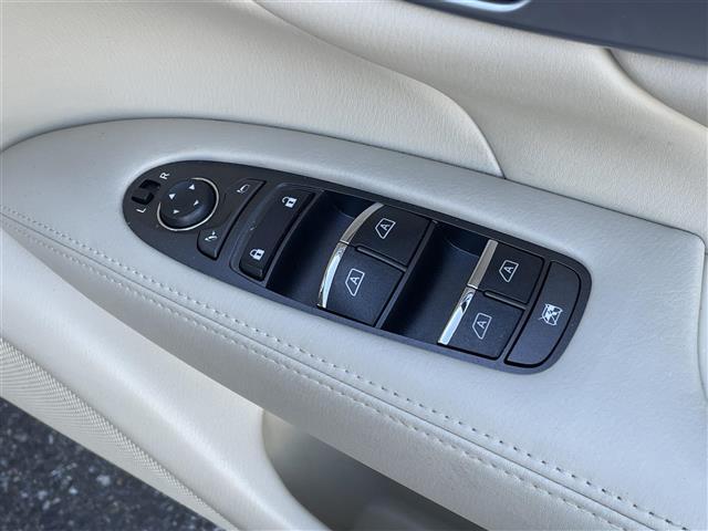 フーガ 370GT FOUR 4WD 純正ナビ フルセグTV/CD/DVD/BT ドライブレコーダー 純正エンジンスターター 後席モニター D席シートメモリ 前席パワーシート オートライト クルーズコントロール オートライト(33枚目)