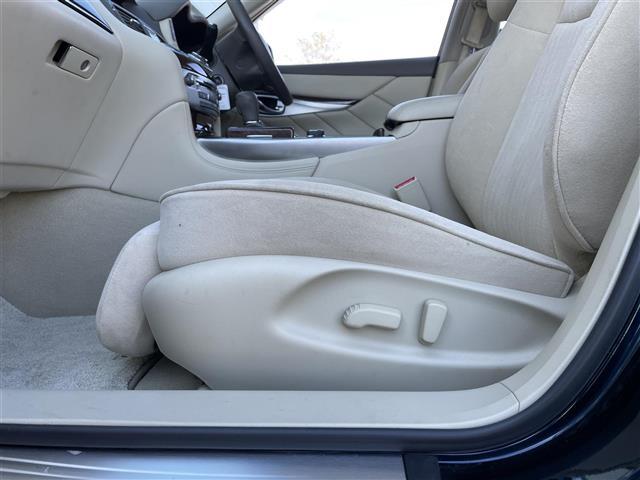 フーガ 370GT FOUR 4WD 純正ナビ フルセグTV/CD/DVD/BT ドライブレコーダー 純正エンジンスターター 後席モニター D席シートメモリ 前席パワーシート オートライト クルーズコントロール オートライト(36枚目)