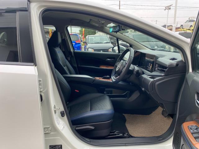 ノート オーテック　ＦＯＵＲ　ワンオーナー　４ＷＤ　純正メモリナビ（ＢＴ／ＡＭ／ＦＭ／ＤＶＤ）純正エアロ　全周囲方位カメラ　黒レザーシート（ＡＵＴＣＨ）シートヒーター（運転席＋助手席）ステアリングスイッチ　ステアリングヒーター（26枚目）