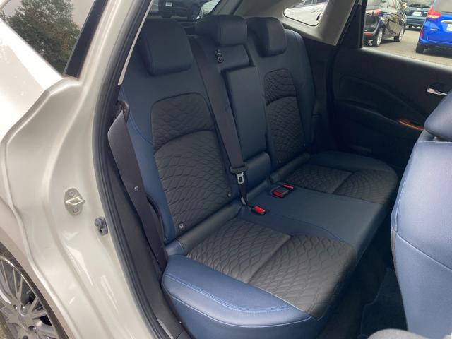 ノート オーテック　ＦＯＵＲ　ワンオーナー　４ＷＤ　純正メモリナビ（ＢＴ／ＡＭ／ＦＭ／ＤＶＤ）純正エアロ　全周囲方位カメラ　黒レザーシート（ＡＵＴＣＨ）シートヒーター（運転席＋助手席）ステアリングスイッチ　ステアリングヒーター（38枚目）