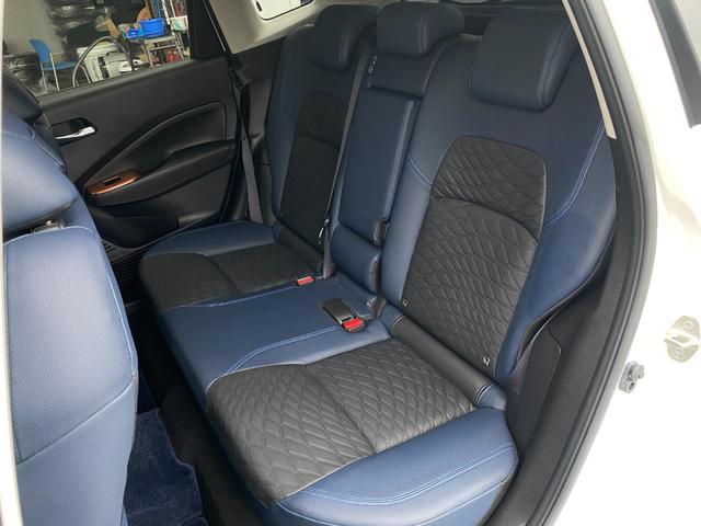ノート オーテック　ＦＯＵＲ　ワンオーナー　４ＷＤ　純正メモリナビ（ＢＴ／ＡＭ／ＦＭ／ＤＶＤ）純正エアロ　全周囲方位カメラ　黒レザーシート（ＡＵＴＣＨ）シートヒーター（運転席＋助手席）ステアリングスイッチ　ステアリングヒーター（43枚目）