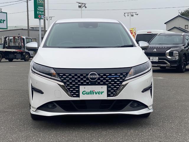 ノート オーテック　ＦＯＵＲ　ワンオーナー　４ＷＤ　純正メモリナビ（ＢＴ／ＡＭ／ＦＭ／ＤＶＤ）純正エアロ　全周囲方位カメラ　黒レザーシート（ＡＵＴＣＨ）シートヒーター（運転席＋助手席）ステアリングスイッチ　ステアリングヒーター（58枚目）