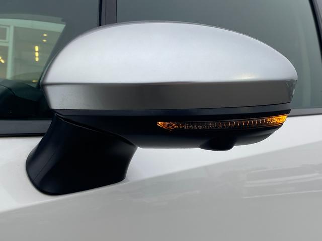 ノート オーテック　ＦＯＵＲ　ワンオーナー　４ＷＤ　純正メモリナビ（ＢＴ／ＡＭ／ＦＭ／ＤＶＤ）純正エアロ　全周囲方位カメラ　黒レザーシート（ＡＵＴＣＨ）シートヒーター（運転席＋助手席）ステアリングスイッチ　ステアリングヒーター（71枚目）