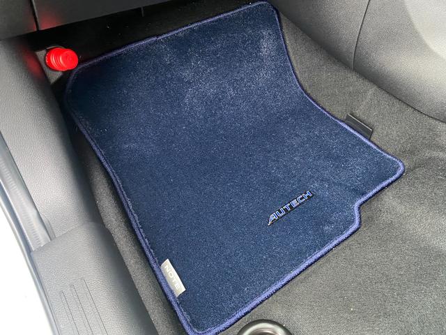 ノート オーテック　ＦＯＵＲ　ワンオーナー　４ＷＤ　純正メモリナビ（ＢＴ／ＡＭ／ＦＭ／ＤＶＤ）純正エアロ　全周囲方位カメラ　黒レザーシート（ＡＵＴＣＨ）シートヒーター（運転席＋助手席）ステアリングスイッチ　ステアリングヒーター（73枚目）