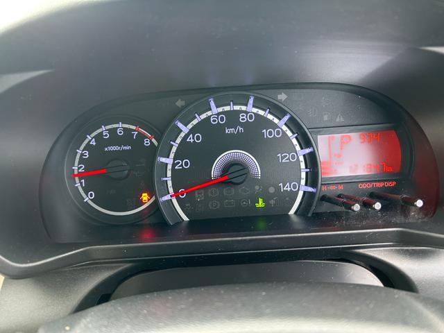 ムーヴ Ｌ　ＳＡＩＩ　４ＷＤ　ＭＤチェンジャー（ＦＭ／ＡＭ）衝突軽減システム　横滑り防止装置　純正フロアマット　保証書　取り扱い説明書　スペアキー（4枚目）