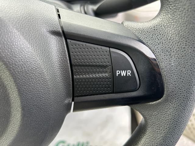 ムーヴ Ｌ　ＳＡＩＩ　４ＷＤ　ＭＤチェンジャー（ＦＭ／ＡＭ）衝突軽減システム　横滑り防止装置　純正フロアマット　保証書　取り扱い説明書　スペアキー（9枚目）