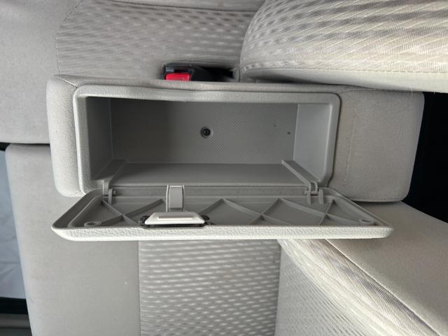 ムーヴ Ｌ　ＳＡＩＩ　４ＷＤ　ＭＤチェンジャー（ＦＭ／ＡＭ）衝突軽減システム　横滑り防止装置　純正フロアマット　保証書　取り扱い説明書　スペアキー（23枚目）