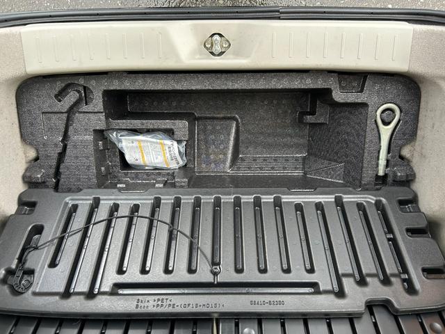 ムーヴ Ｌ　ＳＡＩＩ　４ＷＤ　ＭＤチェンジャー（ＦＭ／ＡＭ）衝突軽減システム　横滑り防止装置　純正フロアマット　保証書　取り扱い説明書　スペアキー（34枚目）