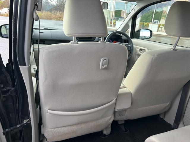 ムーヴ Ｌ　ＳＡＩＩ　４ＷＤ　ＭＤチェンジャー（ＦＭ／ＡＭ）衝突軽減システム　横滑り防止装置　純正フロアマット　保証書　取り扱い説明書　スペアキー（38枚目）