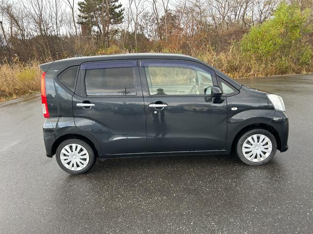 ムーヴ Ｌ　ＳＡＩＩ　４ＷＤ　ＭＤチェンジャー（ＦＭ／ＡＭ）衝突軽減システム　横滑り防止装置　純正フロアマット　保証書　取り扱い説明書　スペアキー（42枚目）