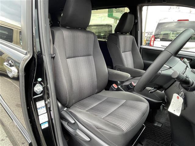 ヴォクシー ＺＳ　煌　４ＷＤ　純正ナビ　フルセグＴＶ／ＣＤ／ＤＶＤ／ＢＴ　フリップダウンモニター　ＥＴＣ　クルーズコントロール　オートライト　ＬＥＤライト　両側パワースライドドア　セーフティセンス（16枚目）