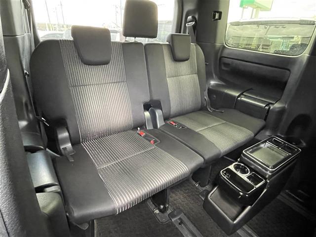ヴォクシー ＺＳ　煌　４ＷＤ　純正ナビ　フルセグＴＶ／ＣＤ／ＤＶＤ／ＢＴ　フリップダウンモニター　ＥＴＣ　クルーズコントロール　オートライト　ＬＥＤライト　両側パワースライドドア　セーフティセンス（21枚目）