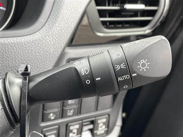 ヴォクシー ＺＳ　煌　４ＷＤ　純正ナビ　フルセグＴＶ／ＣＤ／ＤＶＤ／ＢＴ　フリップダウンモニター　ＥＴＣ　クルーズコントロール　オートライト　ＬＥＤライト　両側パワースライドドア　セーフティセンス（34枚目）