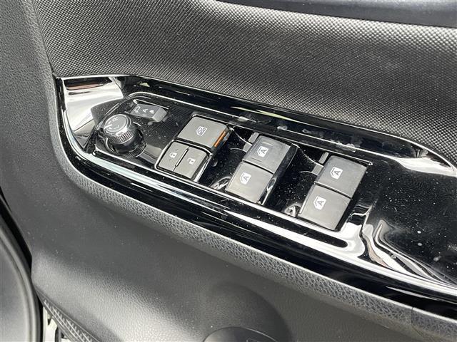ヴォクシー ＺＳ　煌　４ＷＤ　純正ナビ　フルセグＴＶ／ＣＤ／ＤＶＤ／ＢＴ　フリップダウンモニター　ＥＴＣ　クルーズコントロール　オートライト　ＬＥＤライト　両側パワースライドドア　セーフティセンス（37枚目）