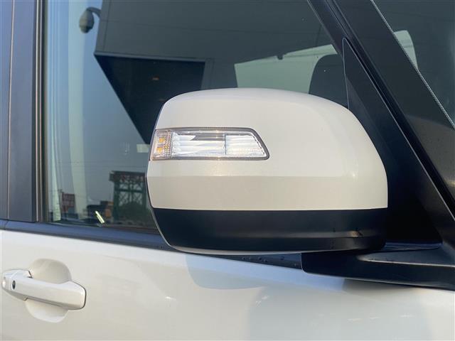 ステップワゴンスパーダ スパーダ ホンダセンシング 4WD 純正ナビ フルセグTV/CD/DVD/BT ETC 後席モニター スマートキー×2 クルーズコントロール 衝突被害軽減システム レーンアシスト(13枚目)