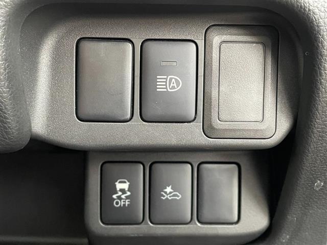 デイズ ハイウェイスター　Ｘ　純正オーディオ　ＡＭ／ＦＭ／ＡＵＸ　全方位カメラ　衝突被害ブレーキ軽減　横滑り防止装置　プッシュスタート　スマートキー　アイドリングストップ　オートライト　オートハイビーム（8枚目）