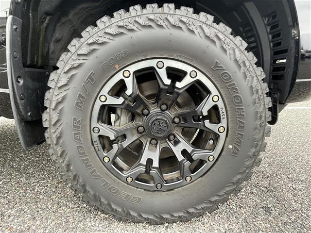 ランドクルーザープラド ＴＸ　Ｌパッケージ　１１インチアルパインナビ　フルセグＴＶ　　Ｂｌｕｅｔｏｏｔｈ接続　Ａｐｐｌｅ　ｃａｒ　ｐｌａｙ　Ｔｏｙｏｔａ　Ｓａｆｅｔｙ　Ｓｅｎｓｅ　ＥＴＣ　サンルーフ　黒レザーシート　パワーシート　シートヒーター（33枚目）