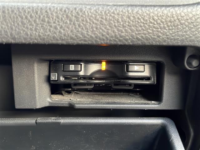 セレナ ハイウェイスター Vセレ+セーフティII SHV 純正7インチSDナビゲーション(MC315D-W) フルセグ BT CD DVD エマージェンシーブレーキ レーンキープアシスト アラウンドビューカメラ 両側パワースライドドア クルーズコントロール(4枚目)