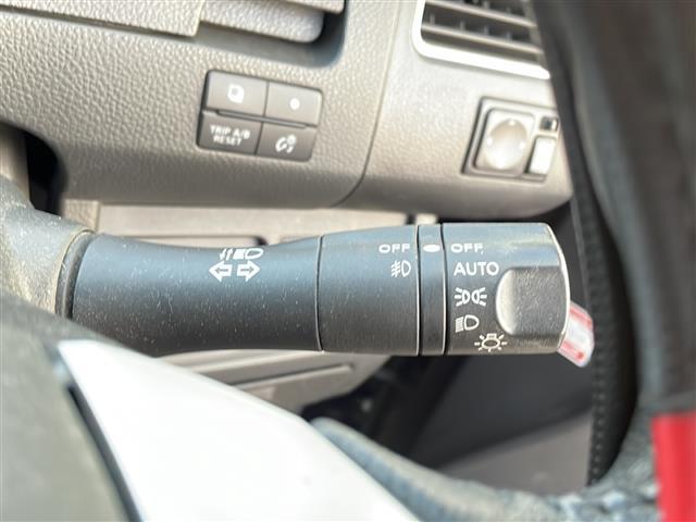 セレナ ハイウェイスター Vセレ+セーフティII SHV 純正7インチSDナビゲーション(MC315D-W) フルセグ BT CD DVD エマージェンシーブレーキ レーンキープアシスト アラウンドビューカメラ 両側パワースライドドア クルーズコントロール(15枚目)