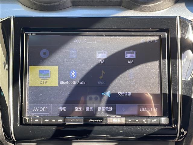 スイフト RS ディーラーオプション8インチメモリナビゲーション(AVIC-RLS901)フルセグ BT CD DVD SDレーダークルーズコントロールパドルシフトD/N席シートヒーター(2枚目)