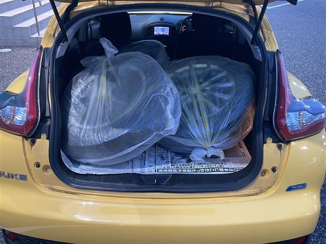 ジューク １５ＲＳ　社外７インチメモリナビゲーション（ＡＶＩＣ－ＲＺ０３）　フルセグ　ＣＤ　ＤＶＤ　ＳＤ　ラジオ　ＥＴＣ　アイドリングストップ　電動格納ミラー　シートリフター　ヘッドライトレベライザー（20枚目）