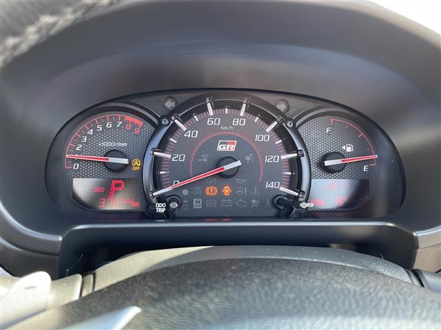 コペン ＧＲ　スポーツ　純正７インチＳＤナビゲーション（ＮＳＣＮ－Ｗ６８）　ワンセグ　ＢＴ　ＳＤ　ＣＤ　電動オープン　ＲＥＣＡＲＯシート　ＢＢＳ１６インチアルミホイール　ＭＯＭＯステアリング　柿本マフラー　パドルシフト（9枚目）