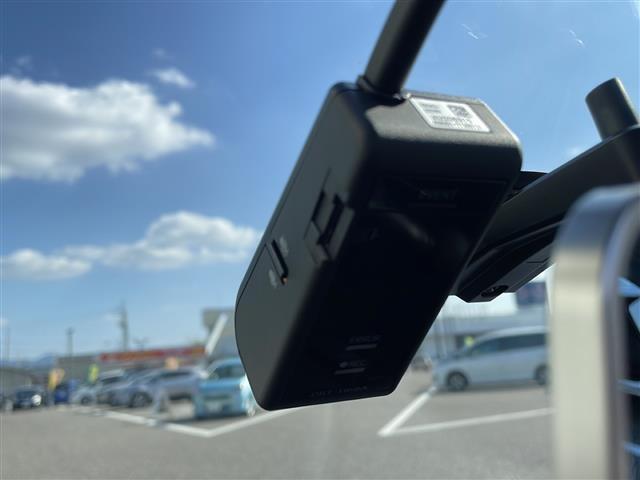 コペン ＧＲ　スポーツ　純正７インチＳＤナビゲーション（ＮＳＣＮ－Ｗ６８）　ワンセグ　ＢＴ　ＳＤ　ＣＤ　電動オープン　ＲＥＣＡＲＯシート　ＢＢＳ１６インチアルミホイール　ＭＯＭＯステアリング　柿本マフラー　パドルシフト（13枚目）