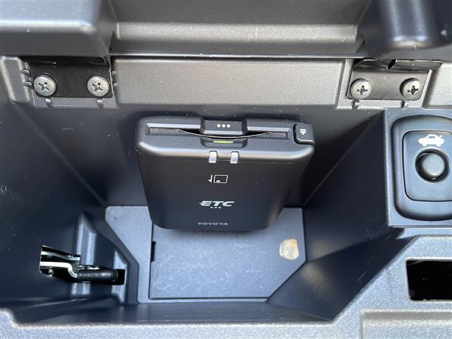 コペン ＧＲ　スポーツ　純正７インチＳＤナビゲーション（ＮＳＣＮ－Ｗ６８）　ワンセグ　ＢＴ　ＳＤ　ＣＤ　電動オープン　ＲＥＣＡＲＯシート　ＢＢＳ１６インチアルミホイール　ＭＯＭＯステアリング　柿本マフラー　パドルシフト（14枚目）