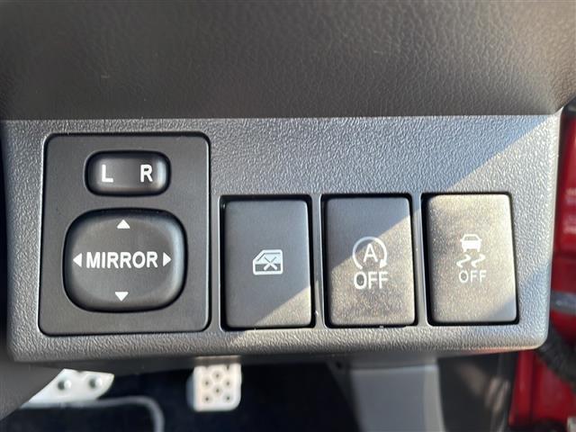 コペン ＧＲ　スポーツ　純正７インチＳＤナビゲーション（ＮＳＣＮ－Ｗ６８）　ワンセグ　ＢＴ　ＳＤ　ＣＤ　電動オープン　ＲＥＣＡＲＯシート　ＢＢＳ１６インチアルミホイール　ＭＯＭＯステアリング　柿本マフラー　パドルシフト（16枚目）