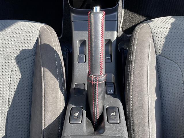 コペン ＧＲ　スポーツ　純正７インチＳＤナビゲーション（ＮＳＣＮ－Ｗ６８）　ワンセグ　ＢＴ　ＳＤ　ＣＤ　電動オープン　ＲＥＣＡＲＯシート　ＢＢＳ１６インチアルミホイール　ＭＯＭＯステアリング　柿本マフラー　パドルシフト（18枚目）