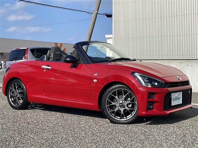 コペン ＧＲ　スポーツ　純正７インチＳＤナビゲーション（ＮＳＣＮ－Ｗ６８）　ワンセグ　ＢＴ　ＳＤ　ＣＤ　電動オープン　ＲＥＣＡＲＯシート　ＢＢＳ１６インチアルミホイール　ＭＯＭＯステアリング　柿本マフラー　パドルシフト（32枚目）