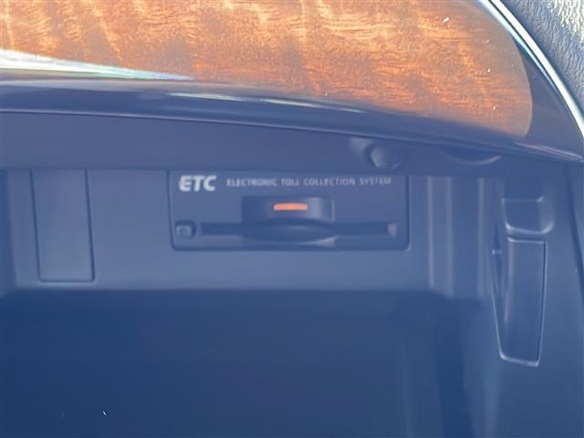 フーガ ３７０ＧＴ　タイプＳ　メーカーナビゲーションフルセグ　ＢＴ　ＣＤ　ＤＶＤクルーズコントロールパドルシフトバックカメラＤ／Ｎ席パワーシートビルトインＥＴＣＨＩＤヘッドライトＡＵＴＯライトフォグライトハーフレザーシート（合皮）（4枚目）