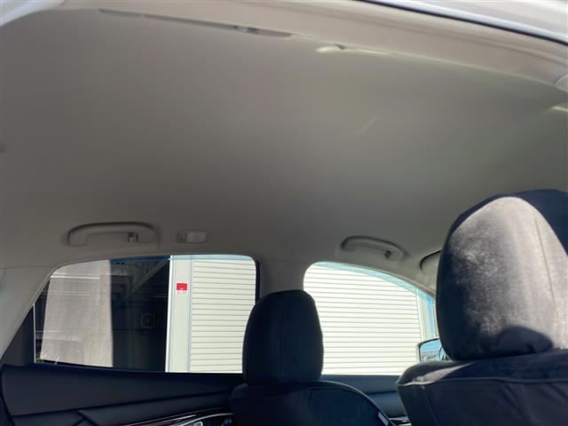 フーガ ３７０ＧＴ　タイプＳ　メーカーナビゲーションフルセグ　ＢＴ　ＣＤ　ＤＶＤクルーズコントロールパドルシフトバックカメラＤ／Ｎ席パワーシートビルトインＥＴＣＨＩＤヘッドライトＡＵＴＯライトフォグライトハーフレザーシート（合皮）（23枚目）