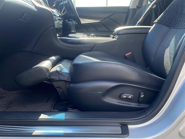 フーガ ３７０ＧＴ　タイプＳ　メーカーナビゲーションフルセグ　ＢＴ　ＣＤ　ＤＶＤクルーズコントロールパドルシフトバックカメラＤ／Ｎ席パワーシートビルトインＥＴＣＨＩＤヘッドライトＡＵＴＯライトフォグライトハーフレザーシート（合皮）（29枚目）