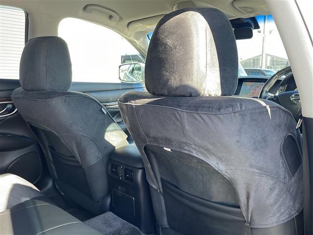 フーガ ３７０ＧＴ　タイプＳ　メーカーナビゲーションフルセグ　ＢＴ　ＣＤ　ＤＶＤクルーズコントロールパドルシフトバックカメラＤ／Ｎ席パワーシートビルトインＥＴＣＨＩＤヘッドライトＡＵＴＯライトフォグライトハーフレザーシート（合皮）（30枚目）