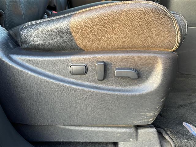 気になる車はすぐにお問い合わせください！画面右側の００６６から始まる無料ダイヤルからお問い合わせ下さい！専門スタッフがお車のご質問にお答えいたします！