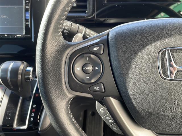 ステップワゴンスパーダ スパーダ　ホンダセンシング　純正Ｇａｔｈｅｒｓナビ（ＶＸＭ－１９５ＶＦｉ）　フルセグＴＶ　バックカメラ　ドライブレコーダー　両側パワースライドドア　フリップダウンモニター　パドルシフト　ステアリングスイッチ（6枚目）