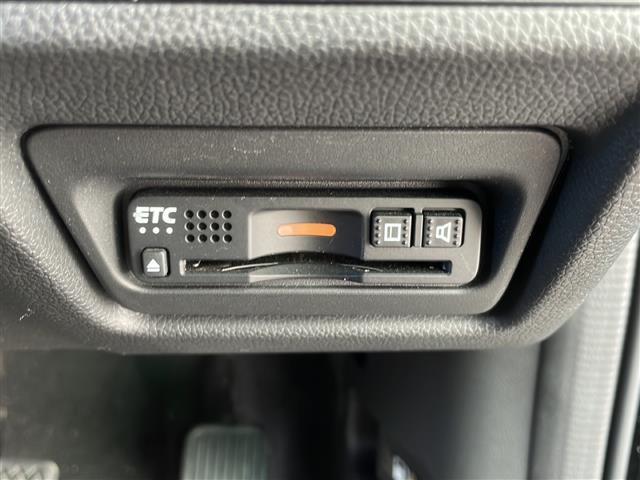 ステップワゴンスパーダ スパーダ　ホンダセンシング　純正Ｇａｔｈｅｒｓナビ（ＶＸＭ－１９５ＶＦｉ）　フルセグＴＶ　バックカメラ　ドライブレコーダー　両側パワースライドドア　フリップダウンモニター　パドルシフト　ステアリングスイッチ（11枚目）