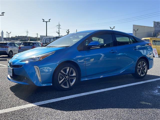 プリウス Ｓツーリングセレクション　純正９インチナビ（ＮＳＺＴ－Ｙ６８Ｔ）　フルセグＴＶ　Ｂｌｕｅｔｏｏｔｈ接続　バックカメラ　ドライブレコーダー☆シートヒーター　ビルトインＥＴＣ　レザーシート　トヨタセーフティセンス（20枚目）